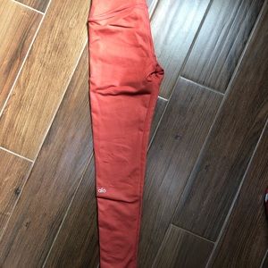 Alo Yoga Airbrush leggings